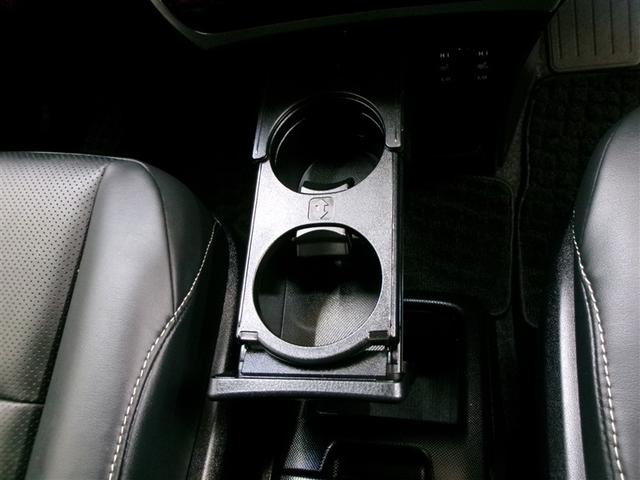 エスクァイア Gi フルセグ メモリーナビ DVD再生 ミュージックプレイヤー接続可 後席モニター バックカメラ 衝突被害軽減システム ETC 両側電動スライド LEDヘッドランプ 乗車定員8人 3列シート 記録簿(21枚目)