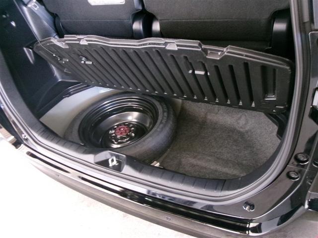 エスクァイア Gi フルセグ メモリーナビ DVD再生 ミュージックプレイヤー接続可 後席モニター バックカメラ 衝突被害軽減システム ETC 両側電動スライド LEDヘッドランプ 乗車定員8人 3列シート 記録簿(29枚目)