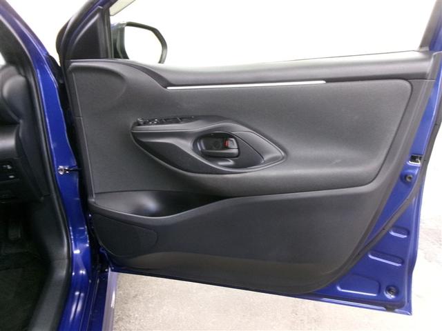 ヤリス Ｘ　メモリーナビ　ミュージックプレイヤー接続可　バックカメラ　衝突被害軽減システム　ＥＴＣ　ドラレコ　ワンオーナー　記録簿（8枚目）