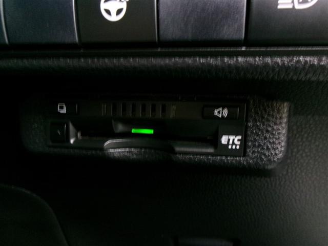 カローラ Ｓ　メモリーナビ　ミュージックプレイヤー接続可　バックカメラ　衝突被害軽減システム　ＥＴＣ　ドラレコ　ＬＥＤヘッドランプ　ワンオーナー　記録簿（18枚目）