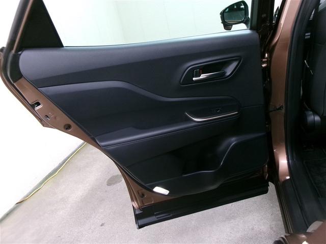 クラウンクロスオーバー Ｇ　４ＷＤ　フルセグ　ミュージックプレイヤー接続可　バックカメラ　衝突被害軽減システム　ＥＴＣ　ドラレコ　ＬＥＤヘッドランプ　記録簿　アイドリングストップ（14枚目）