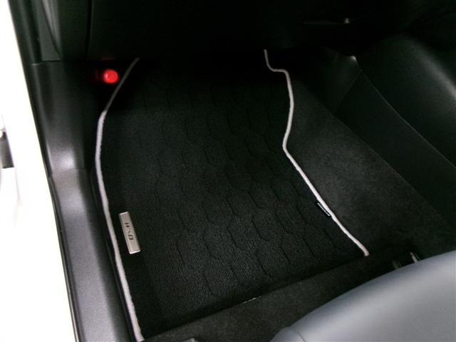 カローラ ハイブリッド　ダブルバイビー　メモリーナビ　ミュージックプレイヤー接続可　バックカメラ　衝突被害軽減システム　ＥＴＣ　ドラレコ　ＬＥＤヘッドランプ　記録簿　アイドリングストップ（7枚目）