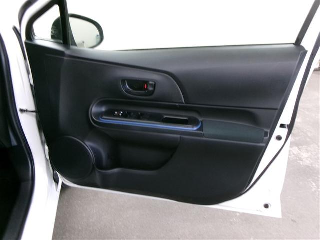 アクア S ワンセグ メモリーナビ ミュージックプレイヤー接続可 ETC 記録簿 アイドリングストップ(8枚目)