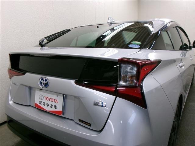 プリウス Ｓツーリングセレクション　フルセグ　メモリーナビ　ＤＶＤ再生　ミュージックプレイヤー接続可　バックカメラ　衝突被害軽減システム　ＥＴＣ　ドラレコ　ＬＥＤヘッドランプ　記録簿　アイドリングストップ（32枚目）