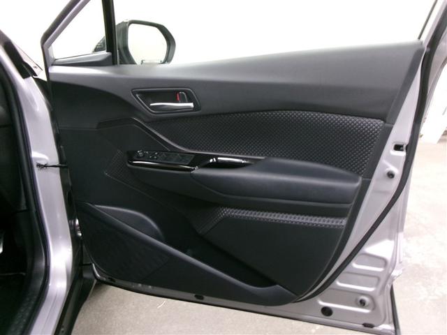 C-HR S GRスポーツ フルセグ メモリーナビ ミュージックプレイヤー接続可 バックカメラ 衝突被害軽減システム ETC ドラレコ LEDヘッドランプ ワンオーナー 記録簿 アイドリングストップ(8枚目)