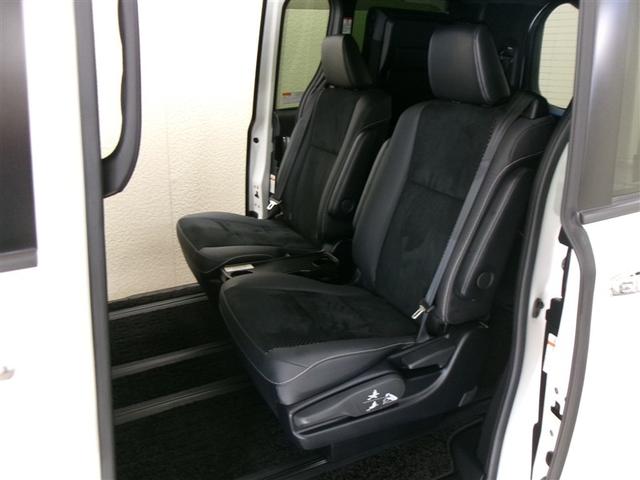 ヴォクシー ＺＳ　煌ＩＩＩ　フルセグ　メモリーナビ　ＤＶＤ再生　ミュージックプレイヤー接続可　バックカメラ　衝突被害軽減システム　ＥＴＣ　ドラレコ　両側電動スライド　ＬＥＤヘッドランプ　ウオークスルー　乗車定員７人　３列シート（10枚目）