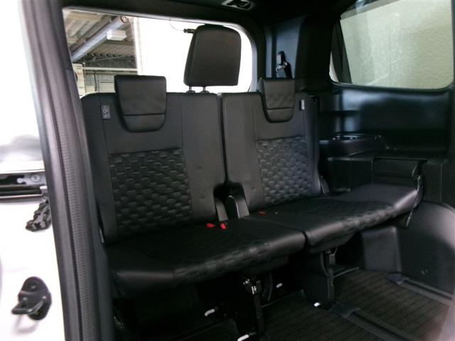 ヴォクシー ハイブリッドＳ－Ｚ　フルセグ　メモリーナビ　ＤＶＤ再生　ミュージックプレイヤー接続可　後席モニター　バックカメラ　衝突被害軽減システム　ＥＴＣ　ドラレコ　両側電動スライド　ＬＥＤヘッドランプ　乗車定員７人　３列シート（10枚目）