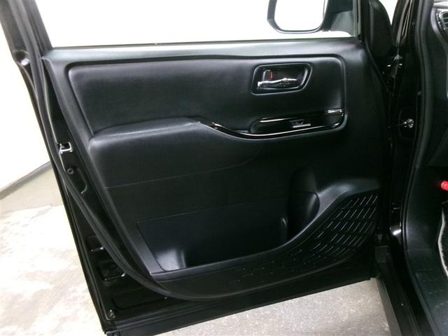 ノア ハイブリッドＳｉ　ダブルバイビーＩＩＩ　フルセグ　メモリーナビ　ＤＶＤ再生　ミュージックプレイヤー接続可　後席モニター　バックカメラ　衝突被害軽減システム　ＥＴＣ　両側電動スライド　ＬＥＤヘッドランプ　乗車定員７人　３列シート　記録簿（9枚目）