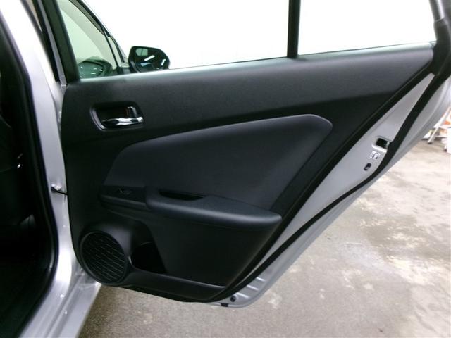 プリウス Ｓツーリングセレクション　フルセグ　メモリーナビ　ＤＶＤ再生　ミュージックプレイヤー接続可　バックカメラ　衝突被害軽減システム　ＥＴＣ　ドラレコ　ＬＥＤヘッドランプ　記録簿　アイドリングストップ（12枚目）