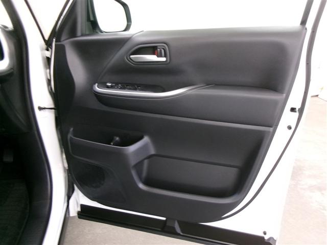 ノア ハイブリッドＳ－Ｚ　フルセグ　メモリーナビ　ＤＶＤ再生　ミュージックプレイヤー接続可　バックカメラ　衝突被害軽減システム　ＥＴＣ　ドラレコ　両側電動スライド　ＬＥＤヘッドランプ　乗車定員７人　３列シート　ワンオーナー（9枚目）