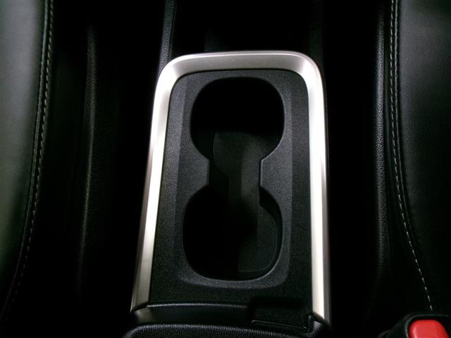 ノア ハイブリッドＳ－Ｚ　フルセグ　メモリーナビ　ＤＶＤ再生　ミュージックプレイヤー接続可　バックカメラ　衝突被害軽減システム　ＥＴＣ　ドラレコ　両側電動スライド　ＬＥＤヘッドランプ　乗車定員７人　３列シート　ワンオーナー（24枚目）