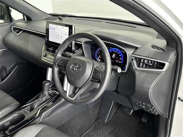 カローラクロス ハイブリッド　Ｚ　衝突軽減Ｂ　記録簿有　フルセグテレビ　スマキ－　ワンオーナ　半レザー　Ｂモニター　アクティブクルーズコントロール　メモリナビ　イモビ　ＬＥＤ　ＡＣ　運転席Ｐシート　メディアプレイヤー接続　キーレス（6枚目）