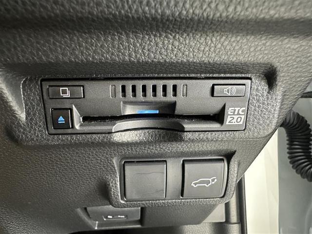 カローラクロス ハイブリッド　Ｚ　衝突軽減Ｂ　記録簿有　フルセグテレビ　スマキ－　ワンオーナ　半レザー　Ｂモニター　アクティブクルーズコントロール　メモリナビ　イモビ　ＬＥＤ　ＡＣ　運転席Ｐシート　メディアプレイヤー接続　キーレス（23枚目）