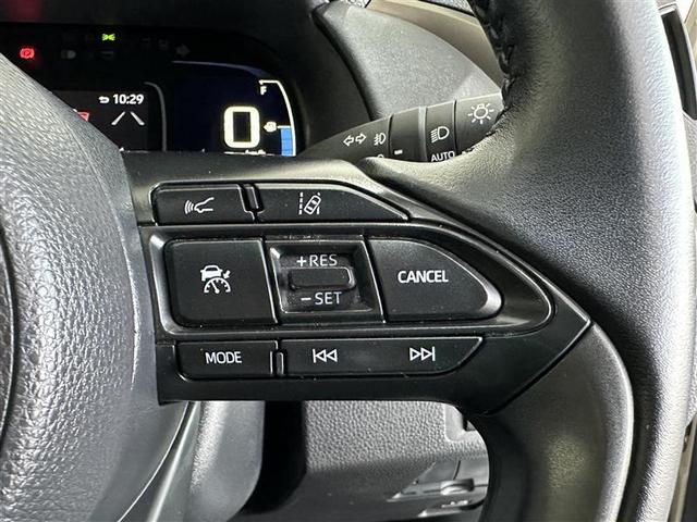 アクア Ｚ　ＬＥＤヘッドライト　スマートキー　１００Ｖ電源　イモビライザー　アルミホイール　オートクルーズコントロール　点検記録簿　エアコン　ＥＳＣ　カーテンエアバッグ　キーレス　パワーウインドウ　ＡＢＳ　Ｂカメ（13枚目）