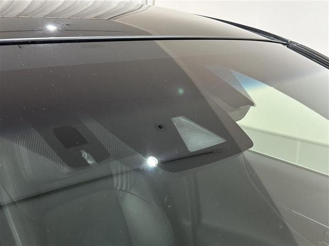 ハリアー Ｚ　レザーパッケージ　スマキ　追突防止　フルセグテレビ　バックモニター　本革シート　アルミ　横滑り防止機能　Ｐシート　整備記録簿　オートクルーズコントロール　ＡＵＸ　ＬＥＤヘッドライト　盗難防止システム　エアコン　キーレス（6枚目）