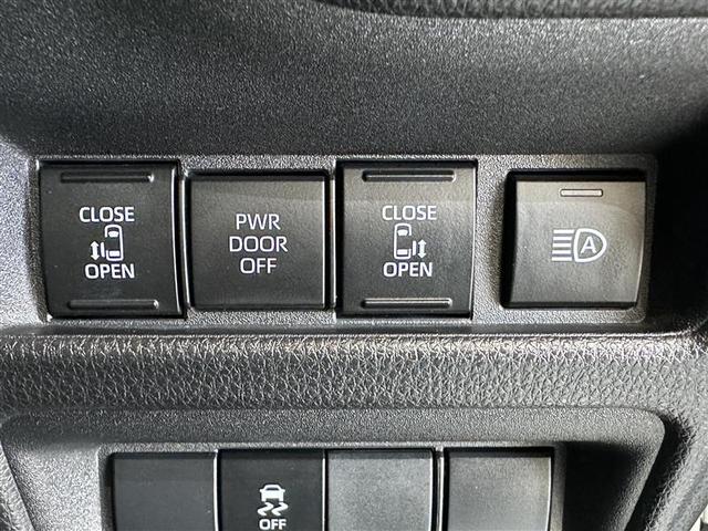 シエンタ ハイブリッドＺ　カーテンエアバック　地デジフルセグ　アクティブクルーズコントロール　ＡＣ１００Ｖ給電機能　盗難防止システム　横滑り防止機能　ＥＴＣ装備　ＴＶ・ナビ　ＬＥＤライト　キーフリー　パワーステアリング　ＡＢＳ（30枚目）