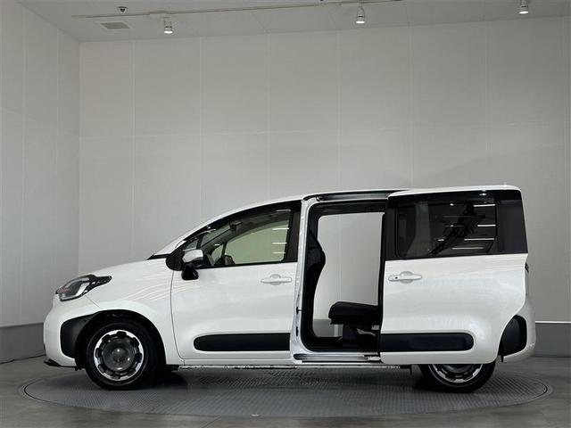 シエンタ ハイブリッドＺ　カーテンエアバック　地デジフルセグ　アクティブクルーズコントロール　ＡＣ１００Ｖ給電機能　盗難防止システム　横滑り防止機能　ＥＴＣ装備　ＴＶ・ナビ　ＬＥＤライト　キーフリー　パワーステアリング　ＡＢＳ（38枚目）