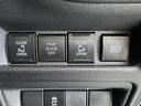 ハイブリッドＺ　カーテンエアバック　地デジフルセグ　アクティブクルーズコントロール　ＡＣ１００Ｖ給電機能　盗難防止システム　横滑り防止機能　ＥＴＣ装備　ＴＶ・ナビ　ＬＥＤライト　キーフリー　パワーステアリング　ＡＢＳ（30枚目）