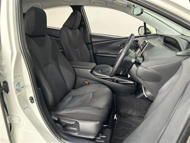 プリウス Sセーフティプラス 衝突回避システム Bモニター 定期点検記録簿 LEDライト クルコン ETC装備 スマートKEY ナビTV イモビライザー 横滑り防止機能 PW カーテンエアバッグ キーレスエントリー オ-トエアコン(7枚目)