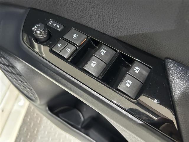 プリウス Sセーフティプラス 衝突回避システム Bモニター 定期点検記録簿 LEDライト クルコン ETC装備 スマートKEY ナビTV イモビライザー 横滑り防止機能 PW カーテンエアバッグ キーレスエントリー オ-トエアコン(8枚目)