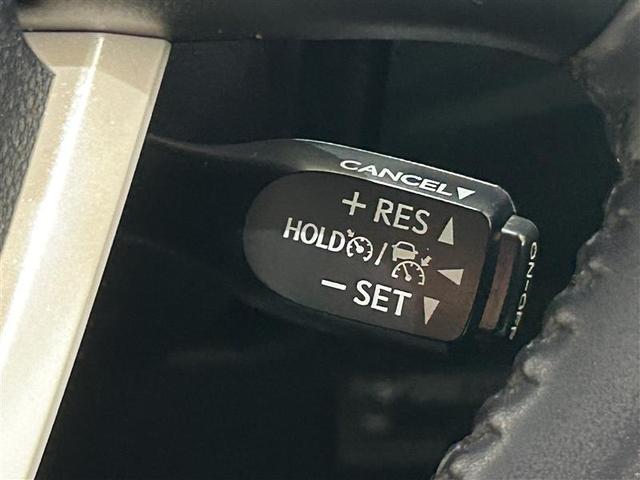 プリウス Sセーフティプラス 衝突回避システム Bモニター 定期点検記録簿 LEDライト クルコン ETC装備 スマートKEY ナビTV イモビライザー 横滑り防止機能 PW カーテンエアバッグ キーレスエントリー オ-トエアコン(14枚目)