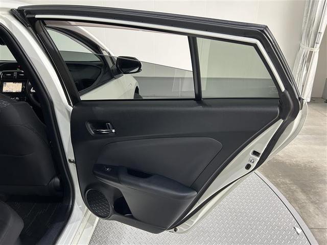 プリウス Sセーフティプラス 衝突回避システム Bモニター 定期点検記録簿 LEDライト クルコン ETC装備 スマートKEY ナビTV イモビライザー 横滑り防止機能 PW カーテンエアバッグ キーレスエントリー オ-トエアコン(24枚目)