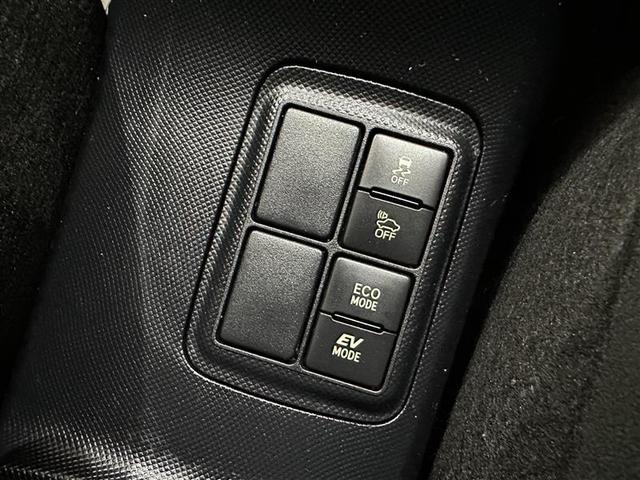 アクア Sスタイルブラック AUX端子 記録簿あり バックモニタ- ナビTV イモビライザー スマートキープッシュスタート ETC付き Wエアバッグ キーフリ メモリーナビゲーション 横滑り防止装置付き 1セグ ABS PS(20枚目)