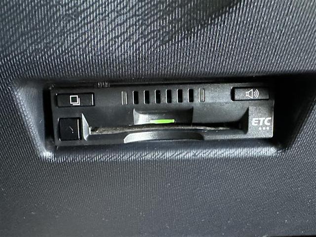 アクア Sスタイルブラック AUX端子 記録簿あり バックモニタ- ナビTV イモビライザー スマートキープッシュスタート ETC付き Wエアバッグ キーフリ メモリーナビゲーション 横滑り防止装置付き 1セグ ABS PS(21枚目)