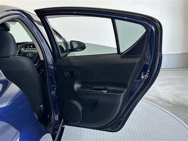 アクア Sスタイルブラック AUX端子 記録簿あり バックモニタ- ナビTV イモビライザー スマートキープッシュスタート ETC付き Wエアバッグ キーフリ メモリーナビゲーション 横滑り防止装置付き 1セグ ABS PS(23枚目)