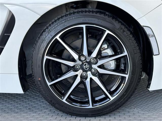 ＧＲ８６ ＳＺ　ＴＶナビ　横滑り防止機能　ＥＴＣ車載器　オートクルーズ　エアバッグ　ＤＶＤ　セキュリティ　サイドエアバック　ＬＥＤライト　エアコン　アルミホイール　ＡＢＳ　キーレス　メモリーナビ　パワーウインドウ（9枚目）