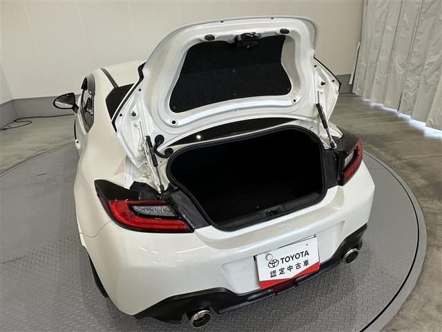 ＧＲ８６ ＳＺ　ＴＶナビ　横滑り防止機能　ＥＴＣ車載器　オートクルーズ　エアバッグ　ＤＶＤ　セキュリティ　サイドエアバック　ＬＥＤライト　エアコン　アルミホイール　ＡＢＳ　キーレス　メモリーナビ　パワーウインドウ（33枚目）