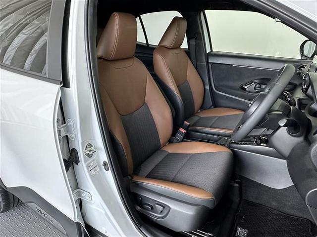 ヤリスクロス ハイブリッドＺ　アドベンチャー　ＥＳＣ　衝突軽減ブレーキ　ナビＴＶ　バックガイドモニター　ＡＷ　メモリナビ　クルコン　ＬＥＤライト　オートエアコン　エアバッグ　キーフリー　スマートキー＆プッシュスタート　１００Ｖ電源　ＥＴＣ　記録簿（10枚目）