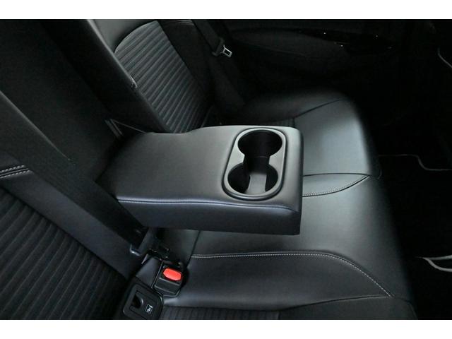 カローラツーリング ハイブリッド　ダブルバイビー　バックモニタ－　点検記録簿　フルセグテレビ　ナビＴＶ　ＬＥＤヘッド　横滑り防止装置　クルーズコントロール　スマートキー　ＡＣ　ＡＷ　エアバッグ　ドラレコ　ＥＴＣ車載器　イモビライザー　ＡＢＳ　４ＷＤ（17枚目）