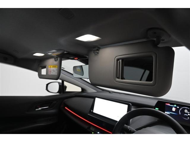 プリウス Z リアカメラ プリクラッシュ 試乗車 PWシート 1オーナ メモリナビ LEDランプ ナビ・TV オートクルーズ アルミホイール ドライブレコーダ AC 運転席エアバッグ 横滑り防止装置 ETC付(31枚目)