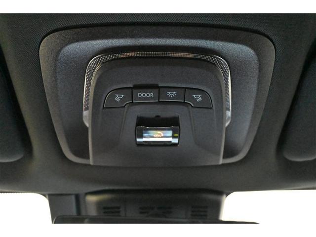 クラウンスポーツ ＲＳ　記録簿　黒革シート　メモリーナビ　ナビＴＶ　地デジ　バックカメラ　ＥＴＣ　４ＷＤ　ミュージックプレイヤー接続可　パワーシート　クルーズコントロール　盗難防止装置　横滑り防止機能　キーレス　スマートキー（34枚目）