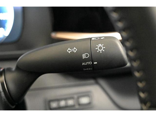 クラウンエステート Ｚ　サンルーフ　パワーシート　クルーズコントロール　フルセグテレビ　黒革シート　１００Ｖ充電（21枚目）