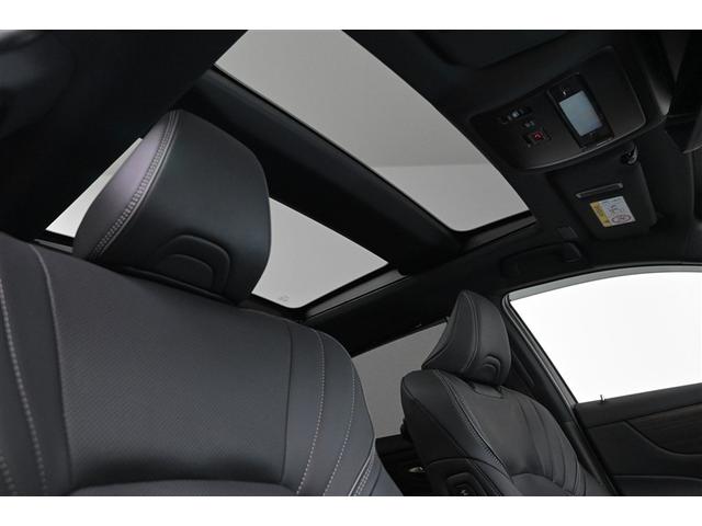 クラウン Ｚ　フルセグＴＶ　ワンオーナー　衝突被害軽減ブレーキ　バックモニター　ガラスルーフ　ＡＣ１００Ｖ　ＬＥＤ（3枚目）