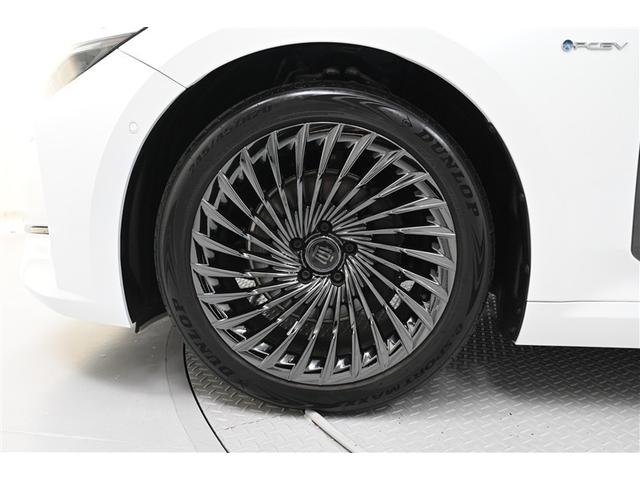 クラウン Ｚ　フルセグＴＶ　ワンオーナー　衝突被害軽減ブレーキ　バックモニター　ガラスルーフ　ＡＣ１００Ｖ　ＬＥＤ（5枚目）