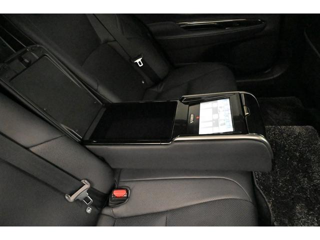 クラウン Ｚ　フルセグＴＶ　ワンオーナー　衝突被害軽減ブレーキ　バックモニター　ガラスルーフ　ＡＣ１００Ｖ　ＬＥＤ（18枚目）