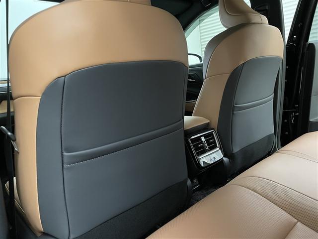 クラウンスポーツ Ｚ　ＡＷＤ　フルセグテレビ　１オーナー　ＥＴＣ車載器　ＴＶナビ　クルコン　横滑り防止装置　エアバッグ　本革　ＡＣ１００Ｖ　ミュージックプレイヤー接続可　メモリナビ　キーレス　盗難防止装置　ＡＢＳ　記録簿（34枚目）