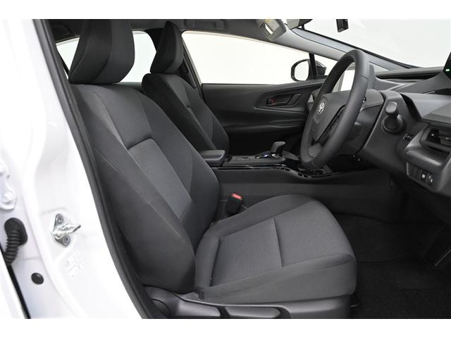 プリウス Ｘ　盗難防止装置　フルセグＴＶ　１００Ｖ電源　ＬＥＤ　ＴＶナビ　記録簿　ＥＳＣ　クルコン　ミュージックプレイヤー接続可　スマートキー　ＡＣ　キーフリー　ドライブレコーダー　メモリーナビ　ＥＴＣ　ＡＢＳ（15枚目）