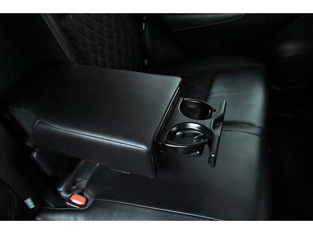 ハリアー プレミアム　アドバンスドパッケージ　プリクラッシュ　地デジＴＶ　アクティブクルーズコントロール　横滑り防止機能　運転席パワーシート　ミュージックプレイヤー接続可　ＬＥＤライト　ＤＶＤ再生　ＡＷ　メモリーナビ　４ＷＤ　アイドリングストップ（14枚目）