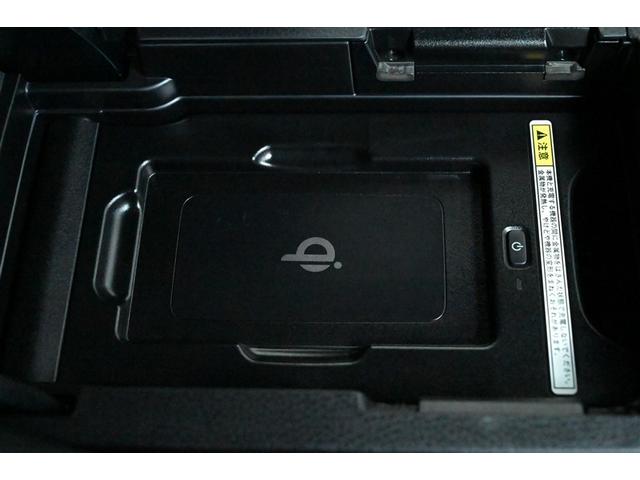 ハリアー プレミアム　アドバンスドパッケージ　プリクラッシュ　地デジＴＶ　アクティブクルーズコントロール　横滑り防止機能　運転席パワーシート　ミュージックプレイヤー接続可　ＬＥＤライト　ＤＶＤ再生　ＡＷ　メモリーナビ　４ＷＤ　アイドリングストップ（24枚目）