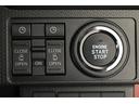 ドアオープンを予約すれば、乗車時に電子カードキーを持って予約側から車に近づくだけでスライドドアが自動でオープンする「ウェルカムオープン機能」を装備。スムーズに車内へアクセスできます。
