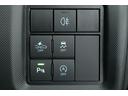 ■リヤフォグランプ、■スマートアシストOFF、■VSC・TRC OFF、■コーナーセンサー、■Stop & Startキャンセル 各スイッチ 装備