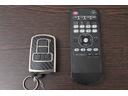 ハイブリッドＶ　スマートキープッシュスタート　盗難防止アラーム　ウォークスルー　記録簿有　ＤＶＤ再生可　Ｂモニター　オートクルーズ　Ｗエアバック　ナビＴＶ　ＥＳＣ　ＥＴＣ車載器　リモコンキー　ＰＳ　ＬＥＤヘットライト（37枚目）