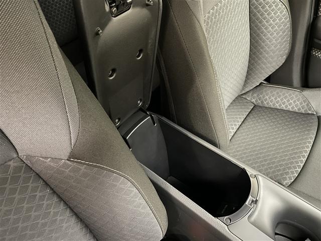 C-HR S スマートキー&プッシュスタート 整備記録簿 衝突軽減B フルセグTV Bカメラ DVD再生 盗難防止装置 キーレス LEDライト クルコン オートエアコン 横滑り防止機能 ETC ドライブレコーダー(34枚目)