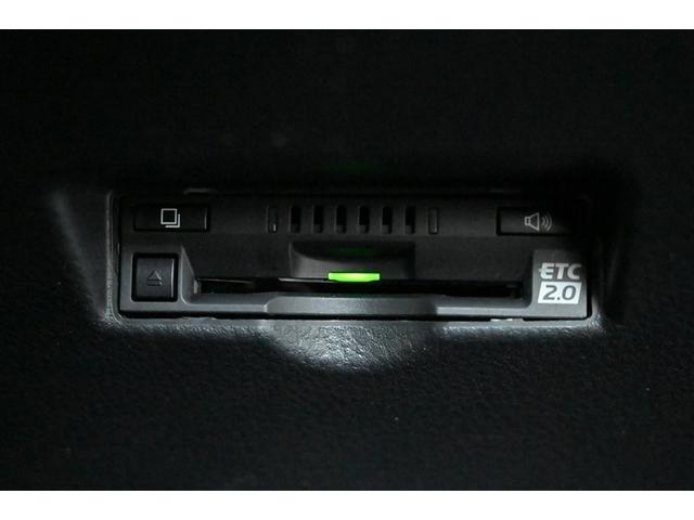Ｃ－ＨＲ Ｇ　ＴＳＳ　ＤＶＤ再生可　定期点検記録簿　ＬＥＤヘッド　バックモニタ　イモビライザー　ナビ＆ＴＶ　ＥＴＣ付　キーフリーシステム　スマキー　横滑り防止機能　クルーズＣ　ドライブレコ－ダ－　エアバッグ　アルミ（11枚目）