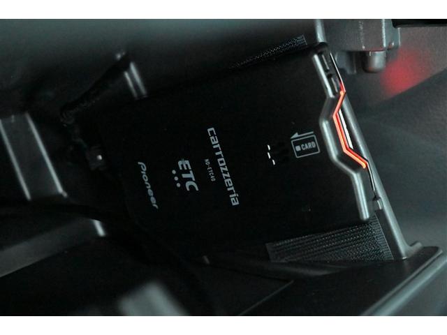 キャリイトラック KCスペシャル デュアルカメラサポート 記録簿付 AC ETC付き PS パワーウィンド エアバック フルセグTV 横滑り防止装置 ナビTV キーレス ABS アルミホイル ミュージックプレイヤー接続可(10枚目)