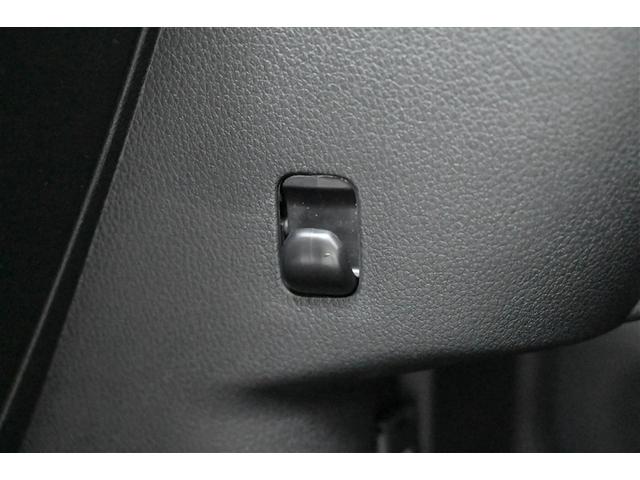 ムーヴキャンバス セオリーＧ　ＩＳＴＯＰ　ナビＴＶ　衝突軽減ブレーキ　ＬＥＤヘッド　横滑り防止機能　両側オートスライドドア　Ｂカメラ　フルセグＴＶ　ベンチシート　サイドエアバッグ　ミュージックプレイヤー接続可　イモビライザー（30枚目）